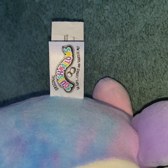 mary the octopus squishmallow - Picture 4 of 4